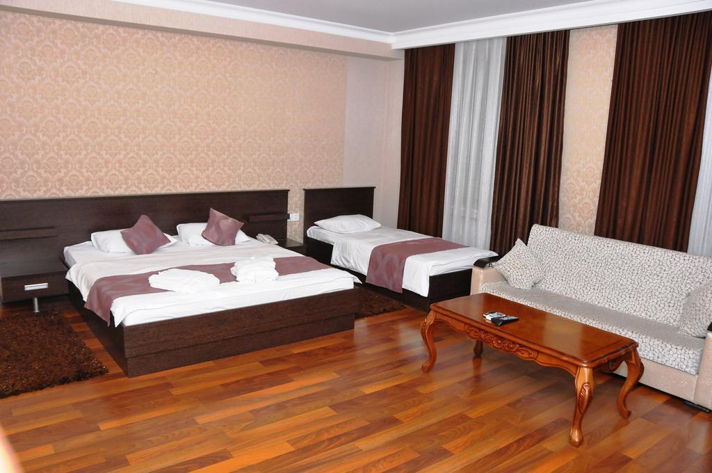 Xudaferin Hotel Баку Экстерьер фото
